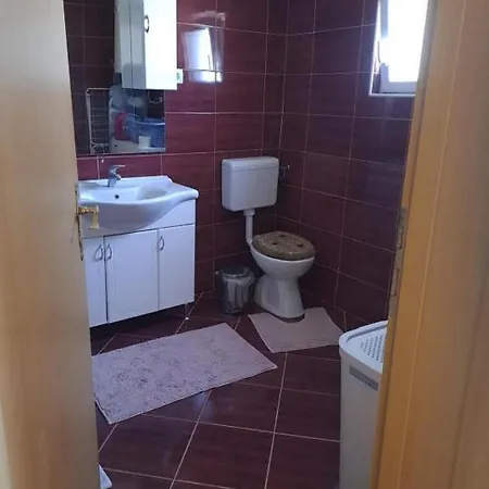 Family Friendly House With A Swimming Pool Dazlina, Sibenik - 23303 Casa de Férias Tisno