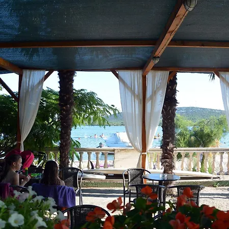 Family Friendly House With A Swimming Pool Dazlina, Sibenik - 23303 Ferienhaus