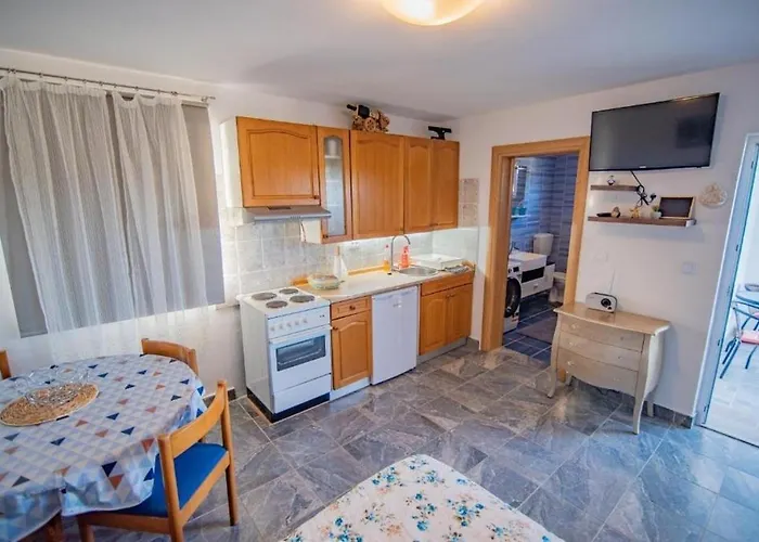 Family Friendly House With A Swimming Pool Dazlina, Sibenik - 23303 Tisno