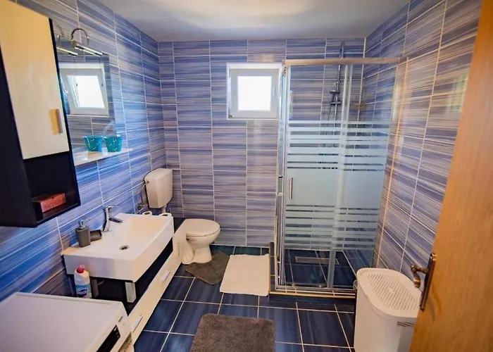 Family Friendly House With A Swimming Pool Dazlina, Sibenik - 23303 * Tisno