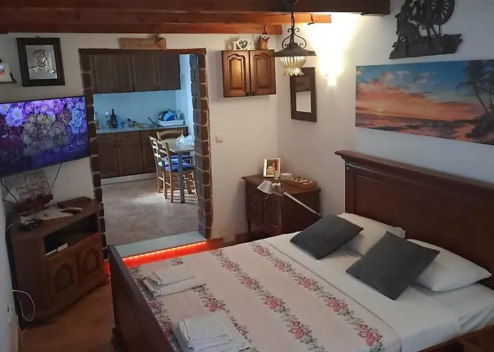 Family Friendly House With A Swimming Pool Dazlina, Sibenik - 23303 * Tisno